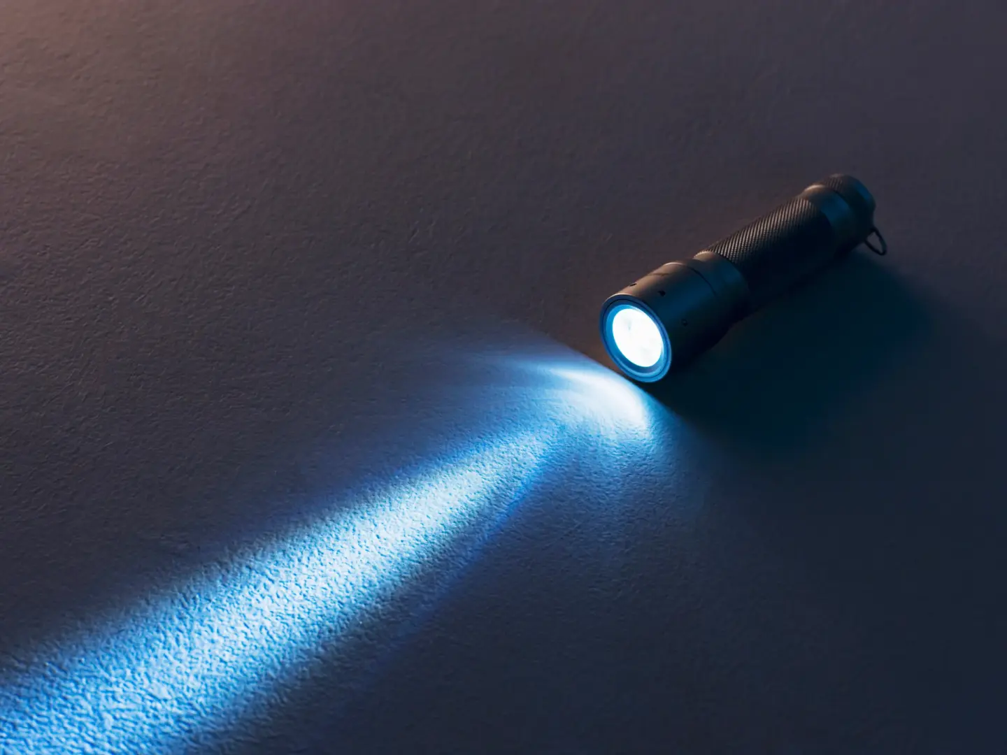 12 Best Flashlights and Headlamps For Pilots